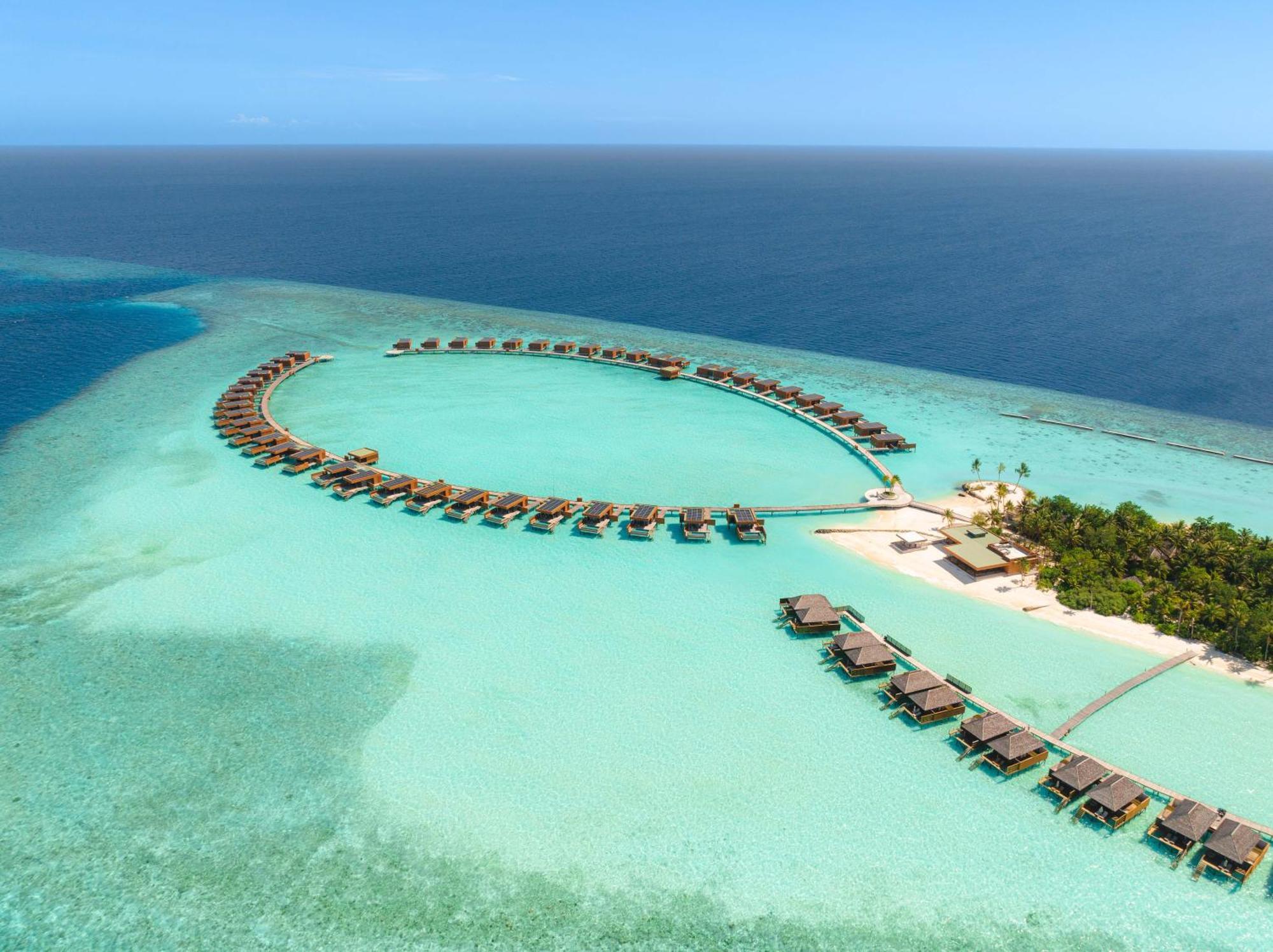 Veligandu Maldives Island 5*